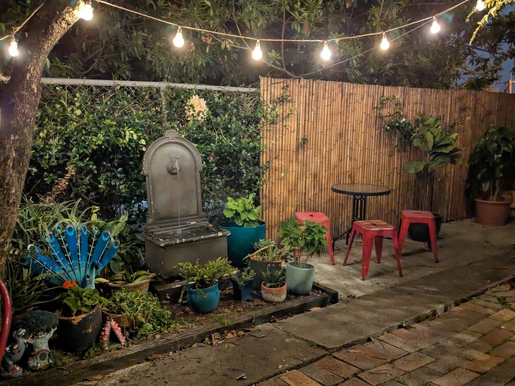 Garden dining
